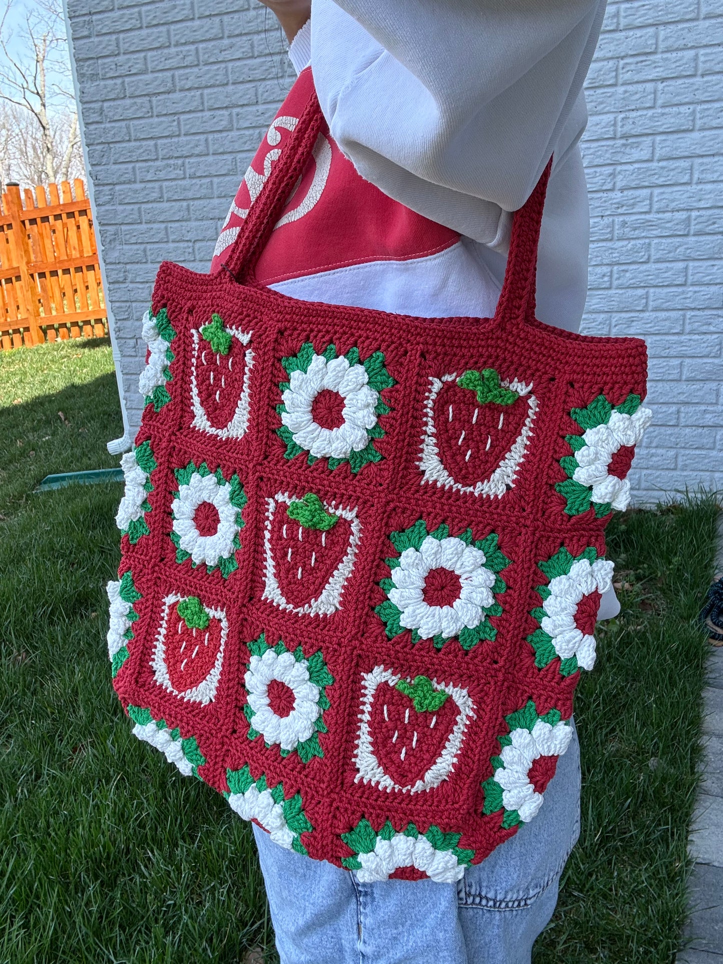 Tote bag strawberry