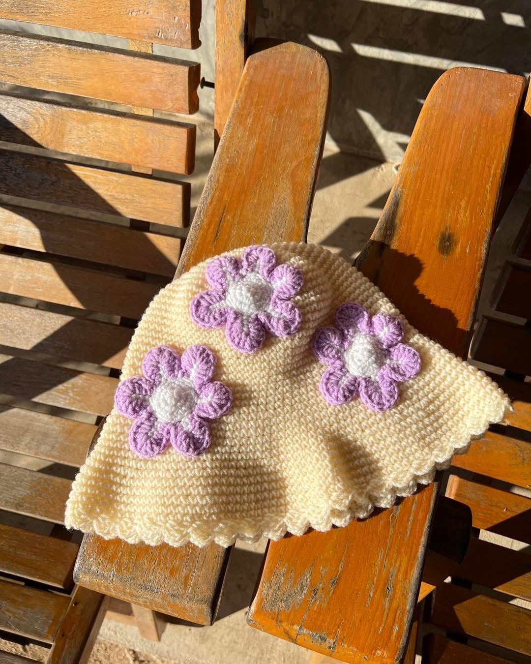 Beanies hat (pink flower)