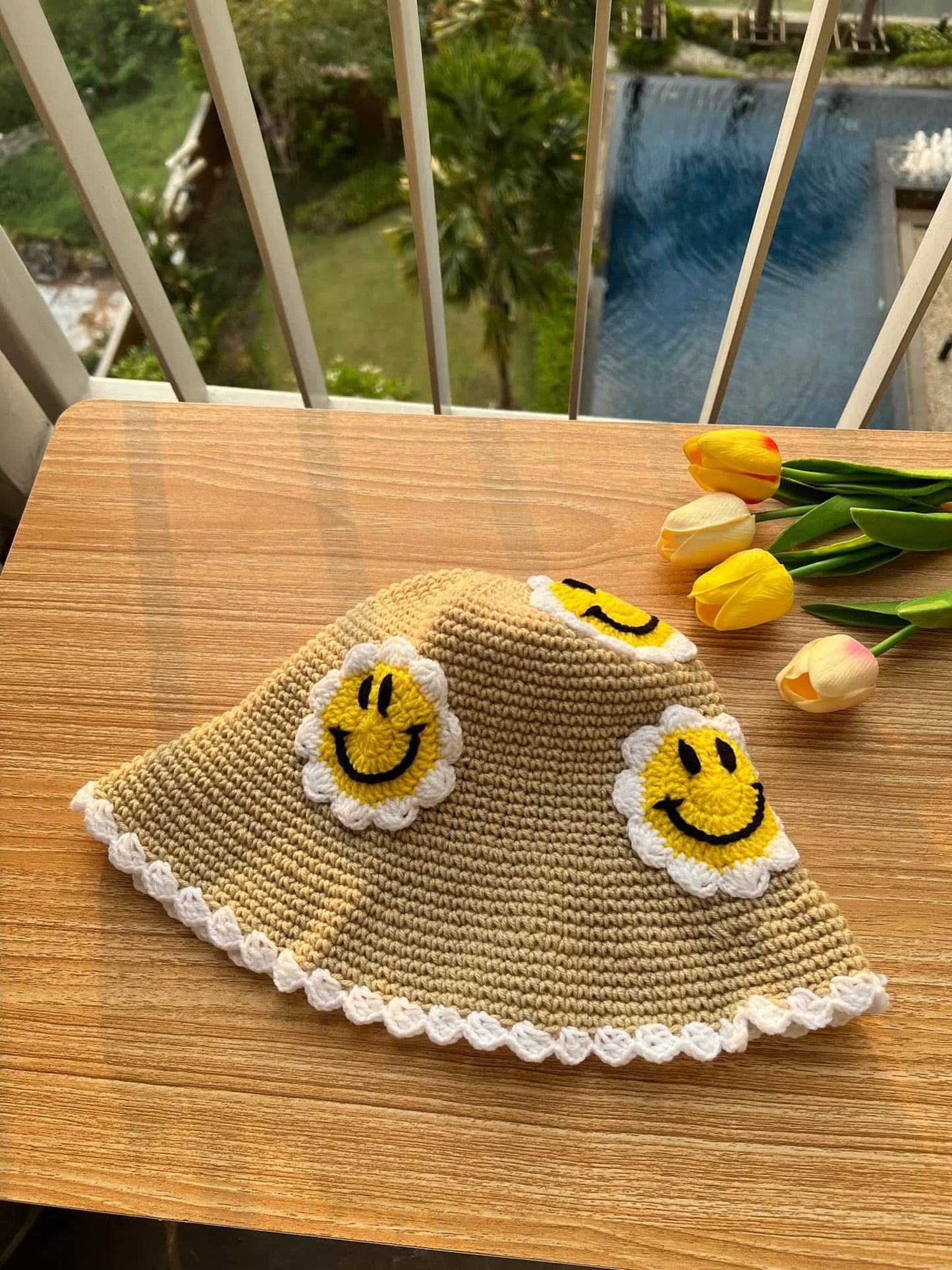 Beanies hat (flower smile)